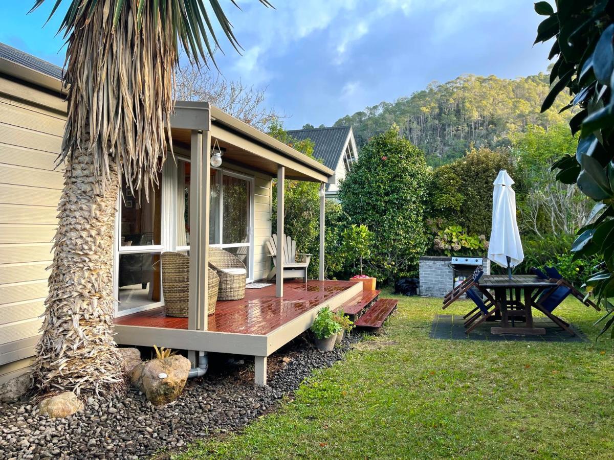 Tatahi Lodge Beach Resort Hahei Exterior photo