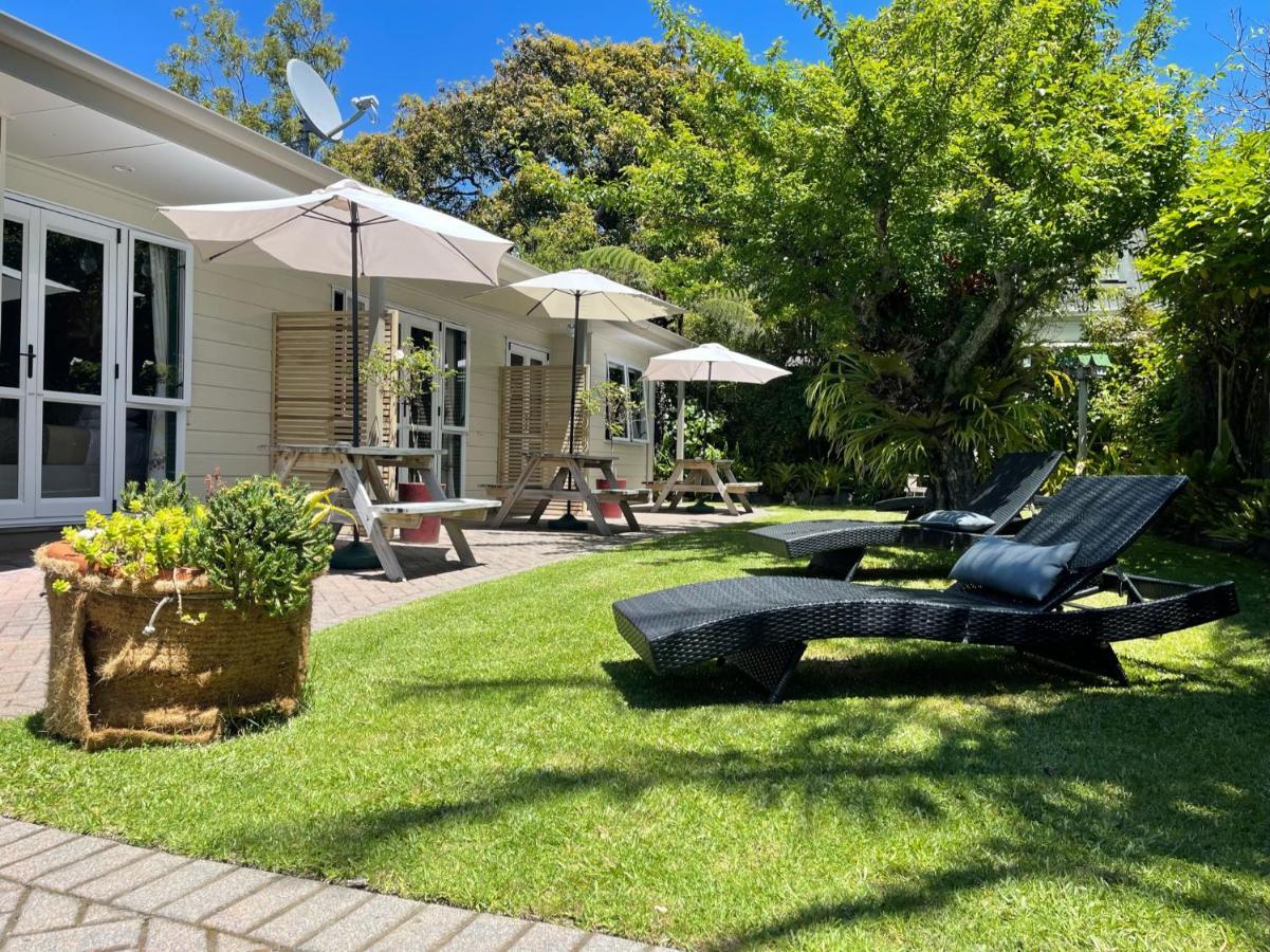 Tatahi Lodge Beach Resort Hahei Exterior photo